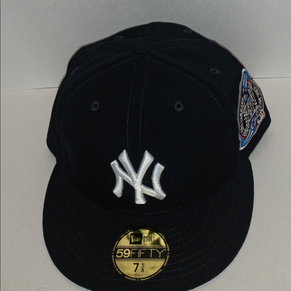 7 5/8 New York Yankees & New York Mets subway series 2000
